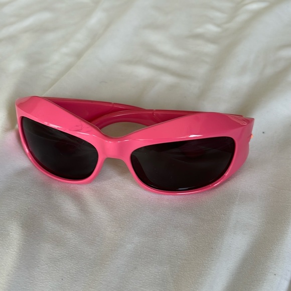 Pink sunglasses - Picture 1 of 4
